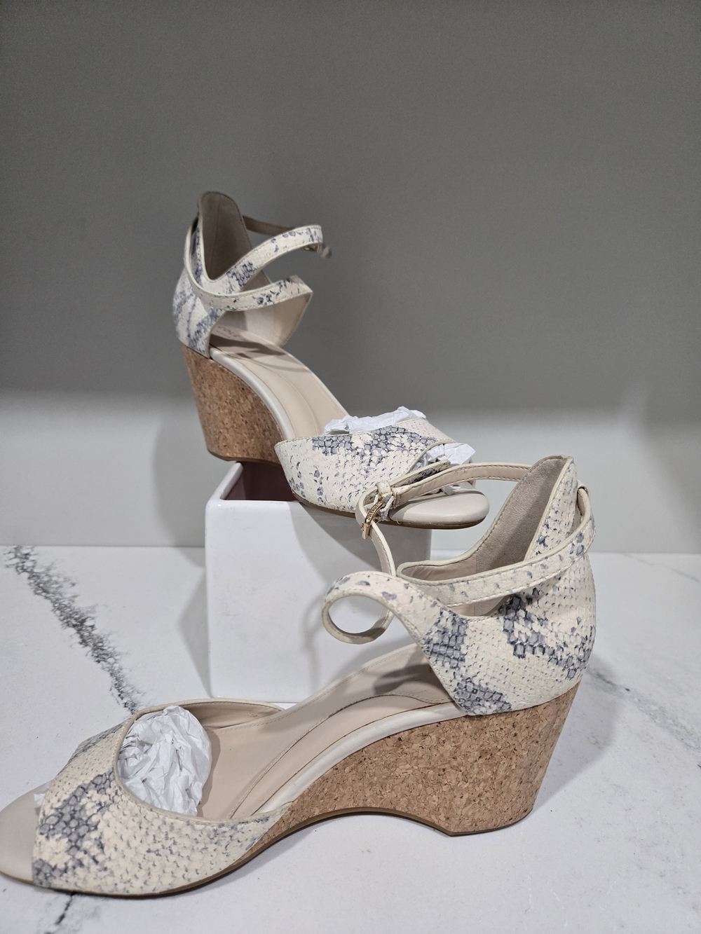 Cole Haan Sadie White Snakeskin Print Leather Ankle Strap Wedge Sandals Sz 9